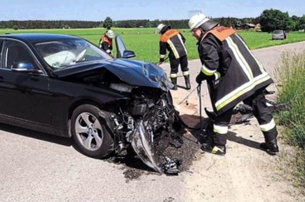 Verkehrsunfall Flugplatz