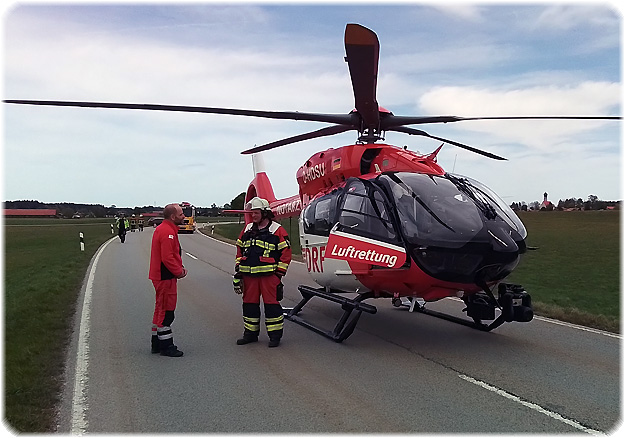 Rettungshubschrauber auf B 318